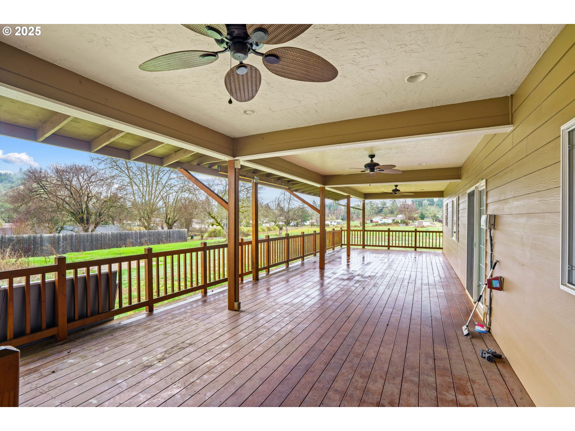 3040 Fisher Road Roseburg, OR 97471 - Photo 9 of 38 Gallery Image 9