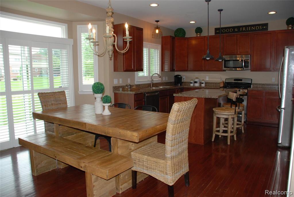3535 Hogan Circle Rochester Hills, MI 48307 - Photo 7 of 43