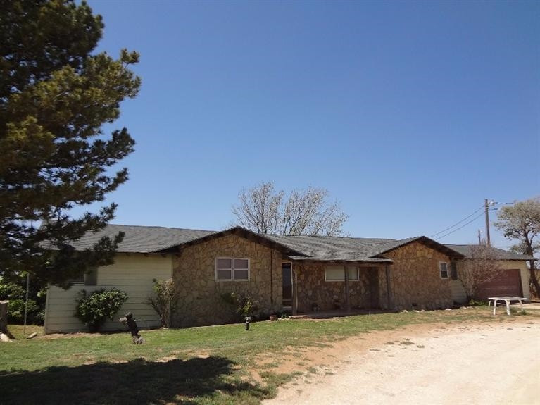 3451 Dallas Road Levelland, TX 79336 - Photo 1 of 10 Photo 1