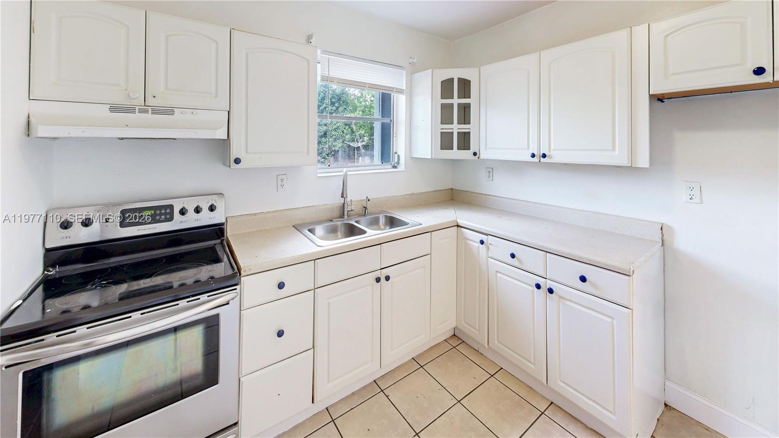 15611 Southwest 296th Street Homestead, FL 33033 - Photo 16 of 46