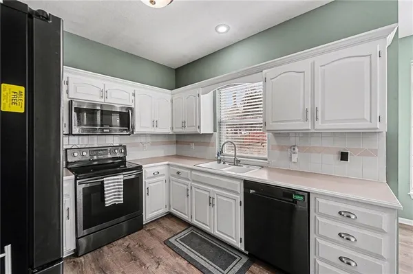 $375,000 | 1808 Northwest 79th Terrace, Kansas City, MO 64151
