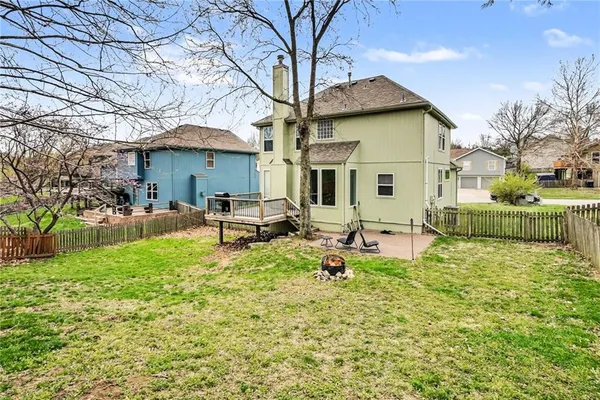 $375,000 | 1808 Northwest 79th Terrace, Kansas City, MO 64151