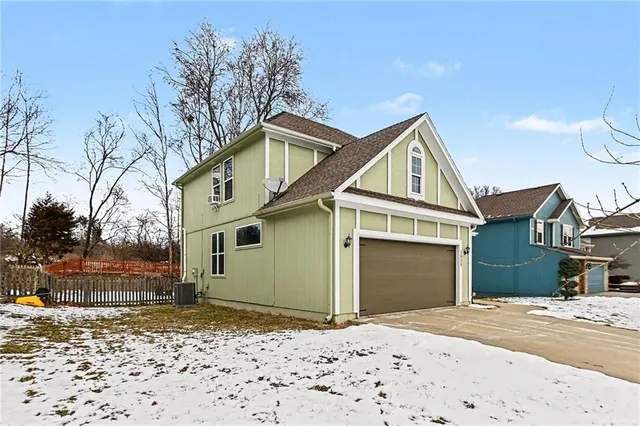 $385,000 | 1808 Northwest 79th Terrace, Kansas City, MO 64151
