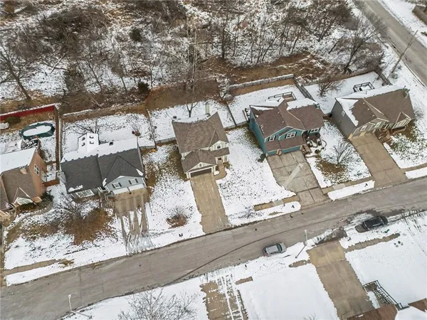 $375,000 | 1808 Northwest 79th Terrace, Kansas City, MO 64151