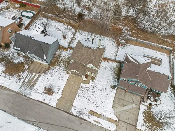 $375,000 | 1808 Northwest 79th Terrace, Kansas City, MO 64151