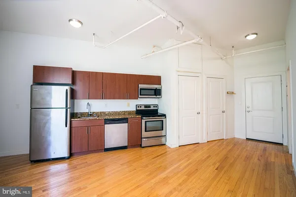 $1,575 | 4 Leverington Avenue, Unit 302, Philadelphia, PA 19127