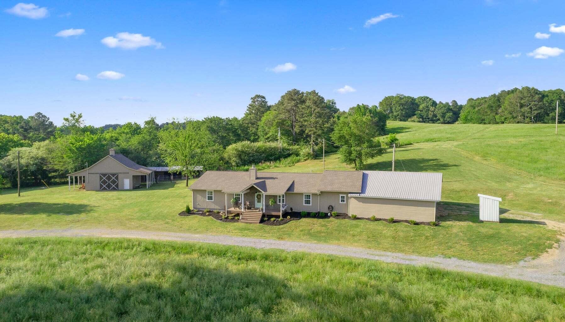 1154 Ridgeway Drive Trion, GA 30753 - Photo 2 of 21 20190509205812739563000000-o