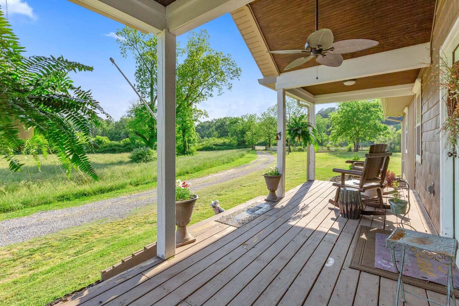 1154 Ridgeway Drive Trion, GA 30753 - Photo 3 of 21 20190509205700477686000000-o