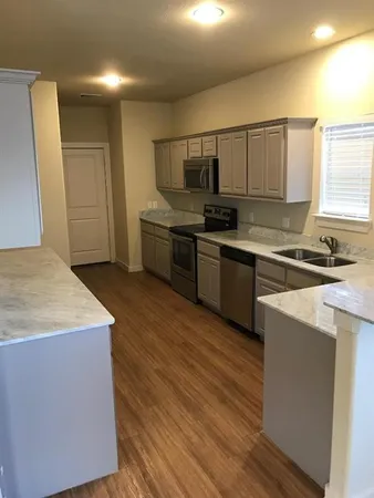 $2,225 | 3542 Apple Valley Way, Dallas, TX 75227