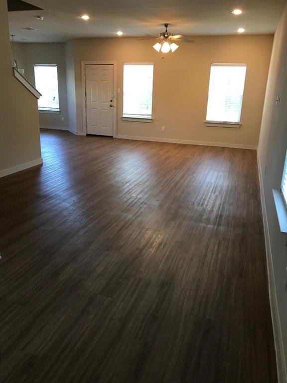 3542 Apple Valley Way Dallas, TX 75227 - Photo 4 of 28