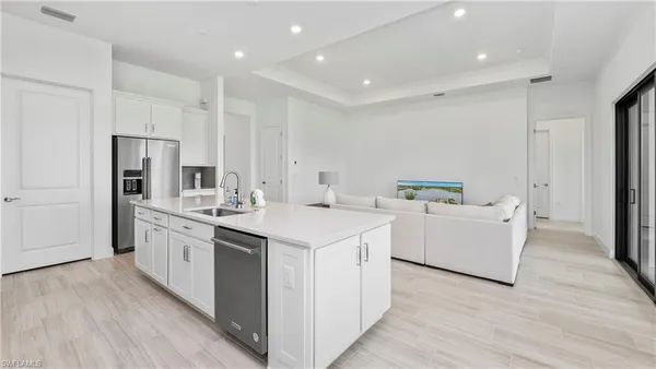 $3,900 | 1905 Fresno Avenue, Naples, FL 34120