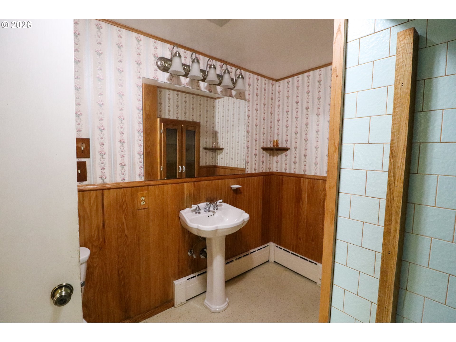 1338 D Street Coos Bay, OR 97420 - Photo 19 of 48