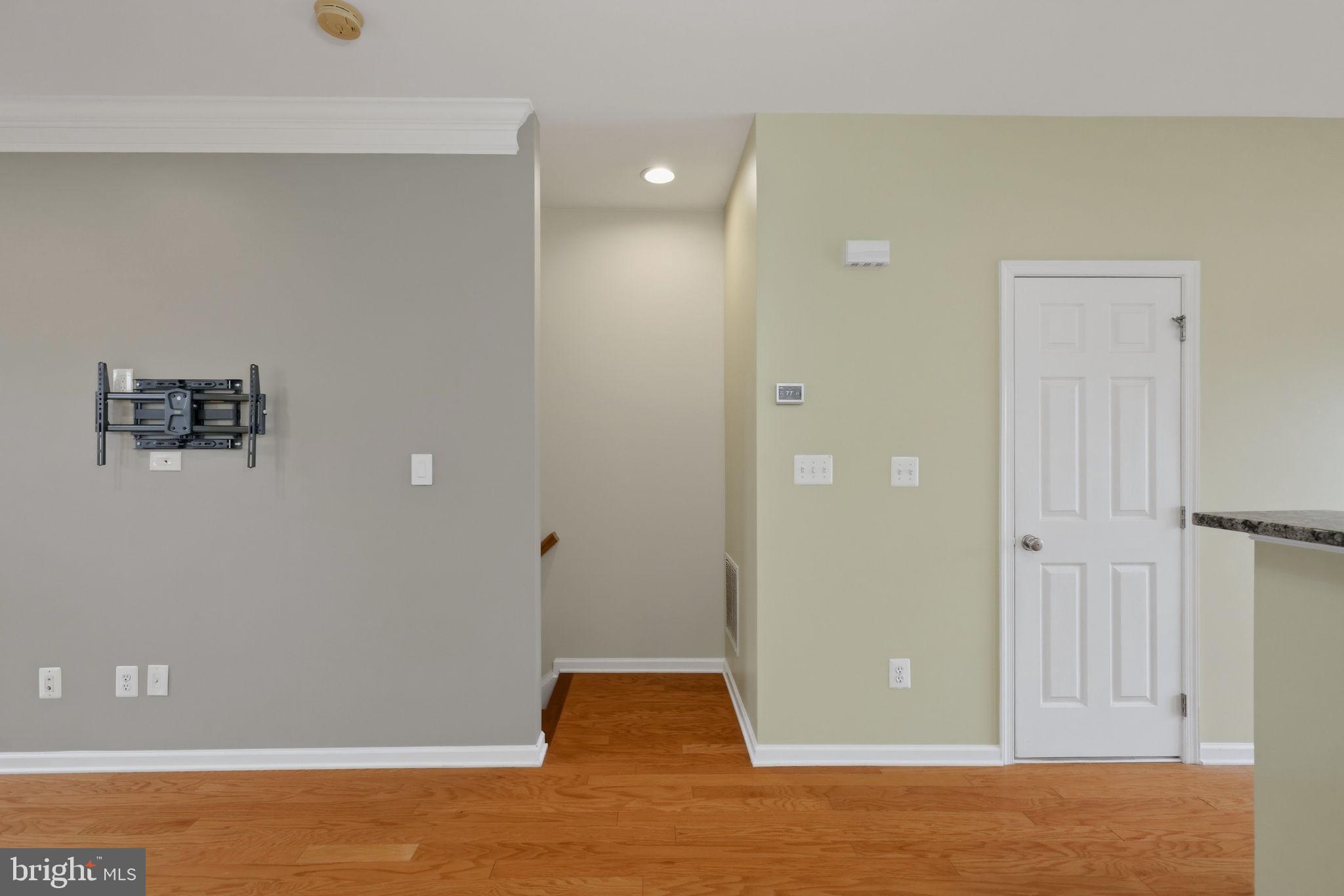 25156 Monteith Terrace Chantilly, VA 20152 - Photo 32 of 72 Modern entryway with warm tones.