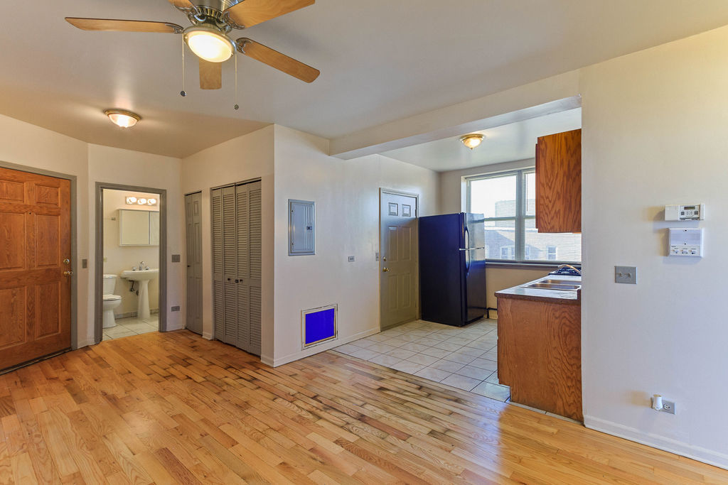 4024 West Division Street, Unit 303 Chicago, IL 60651 - Photo 3 of 15