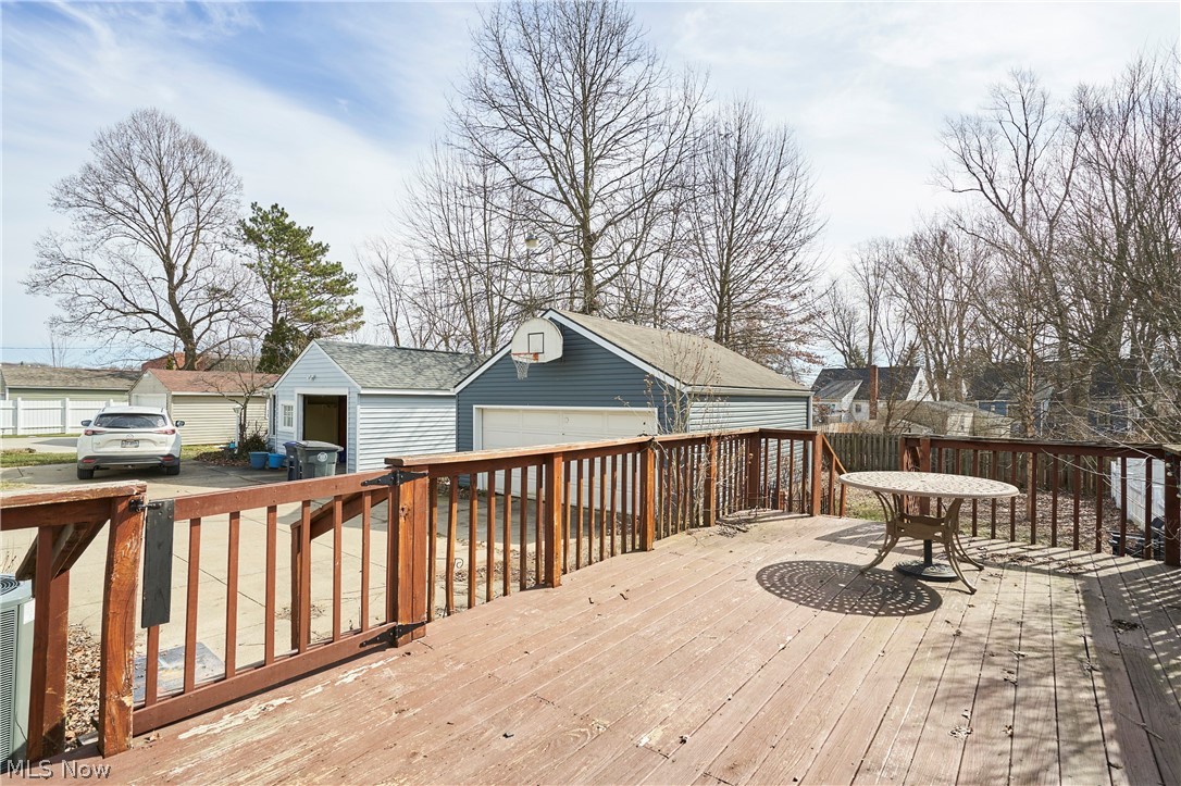 1612 Fairfax Road Akron, OH 44313 - Photo 12 of 13 Gallery Image 12
