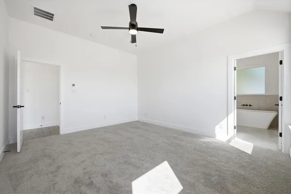 $446,313 | 112 Cattleman Drive, Poolville, TX 76487
