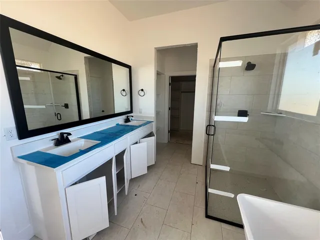 $488,900 | 112 Cattleman Drive, Poolville, TX 76487