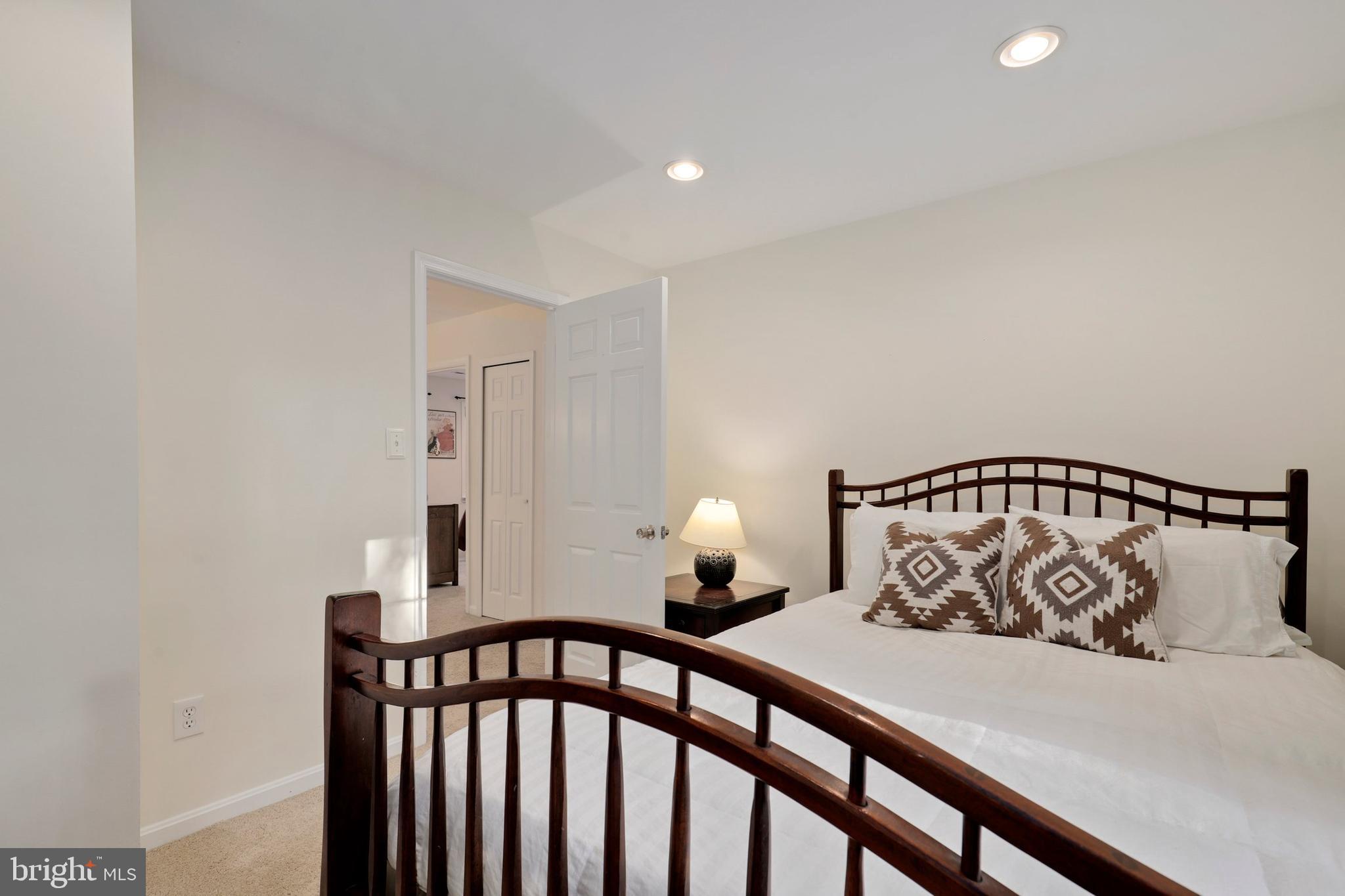 15219 Elk Run Road Chantilly, VA 20151 - Photo 36 of 55