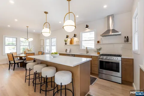 $999,000 | 4 Yale Terrace, West Orange, NJ 07052