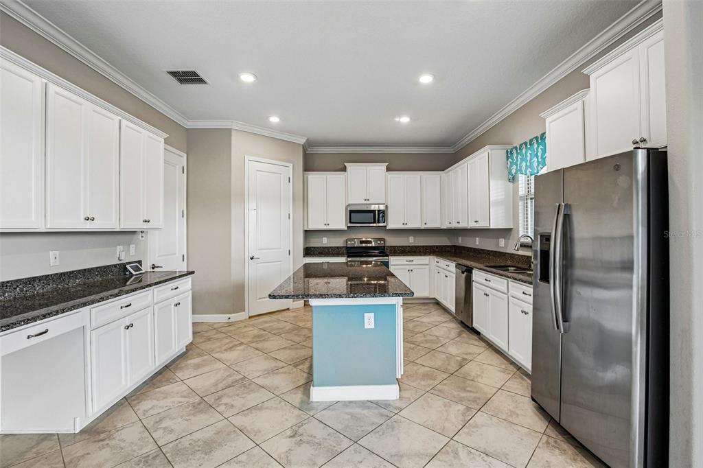 11516 Sunburst Marble Road Riverview, FL 33579 - Photo 17 of 72 Gallery Image 17