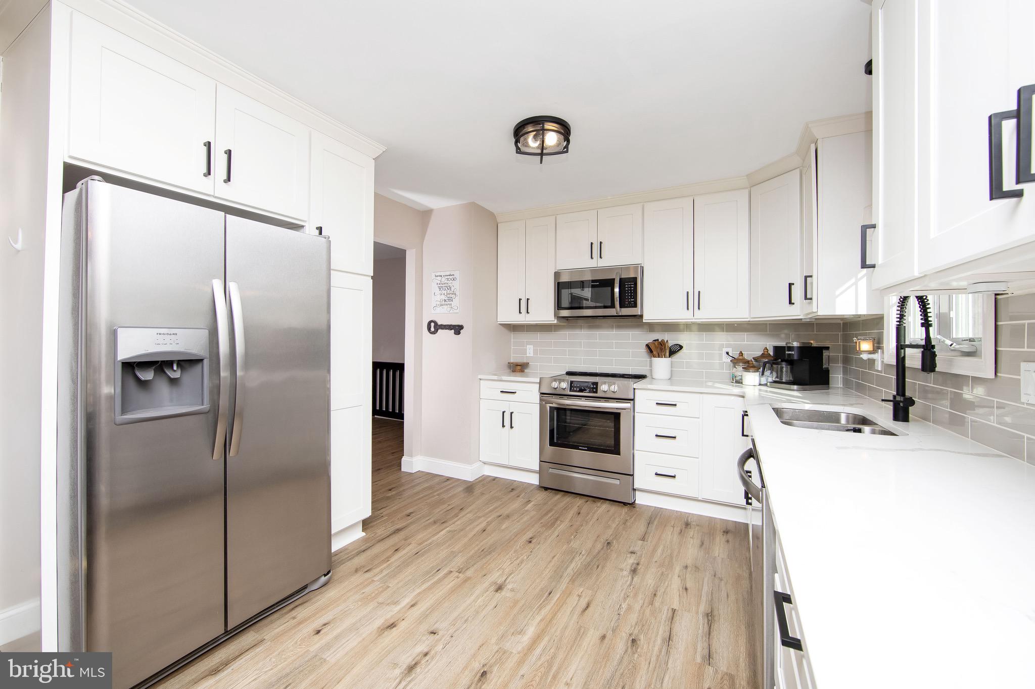 213 Aspen Road Williamstown, NJ 08094 - Photo 11 of 48 Kitchen