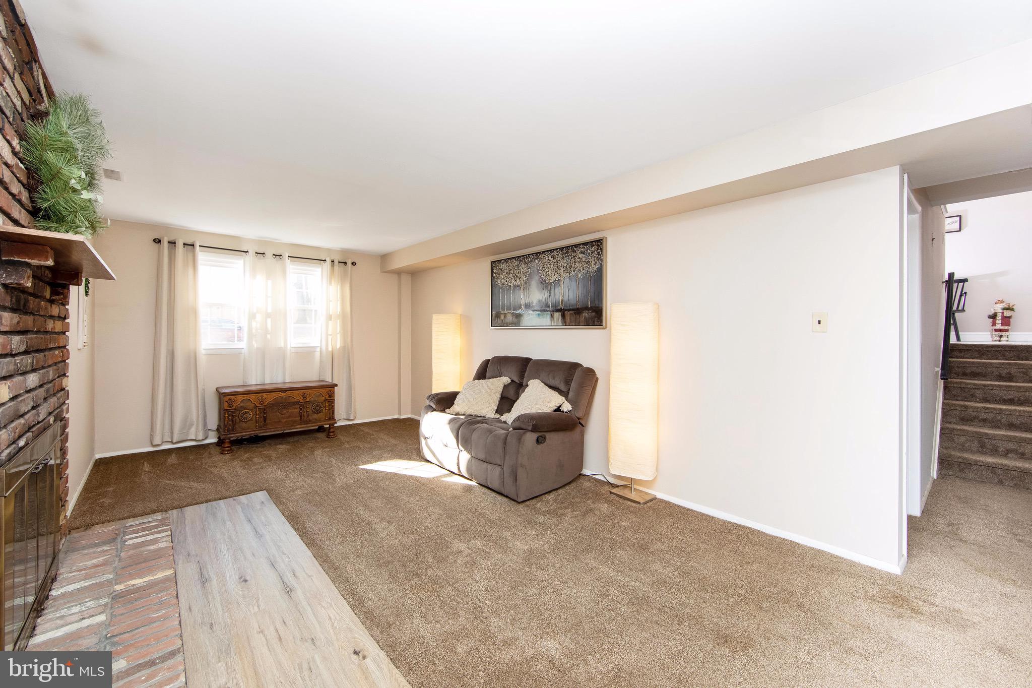 213 Aspen Road Williamstown, NJ 08094 - Photo 27 of 48 Family Room