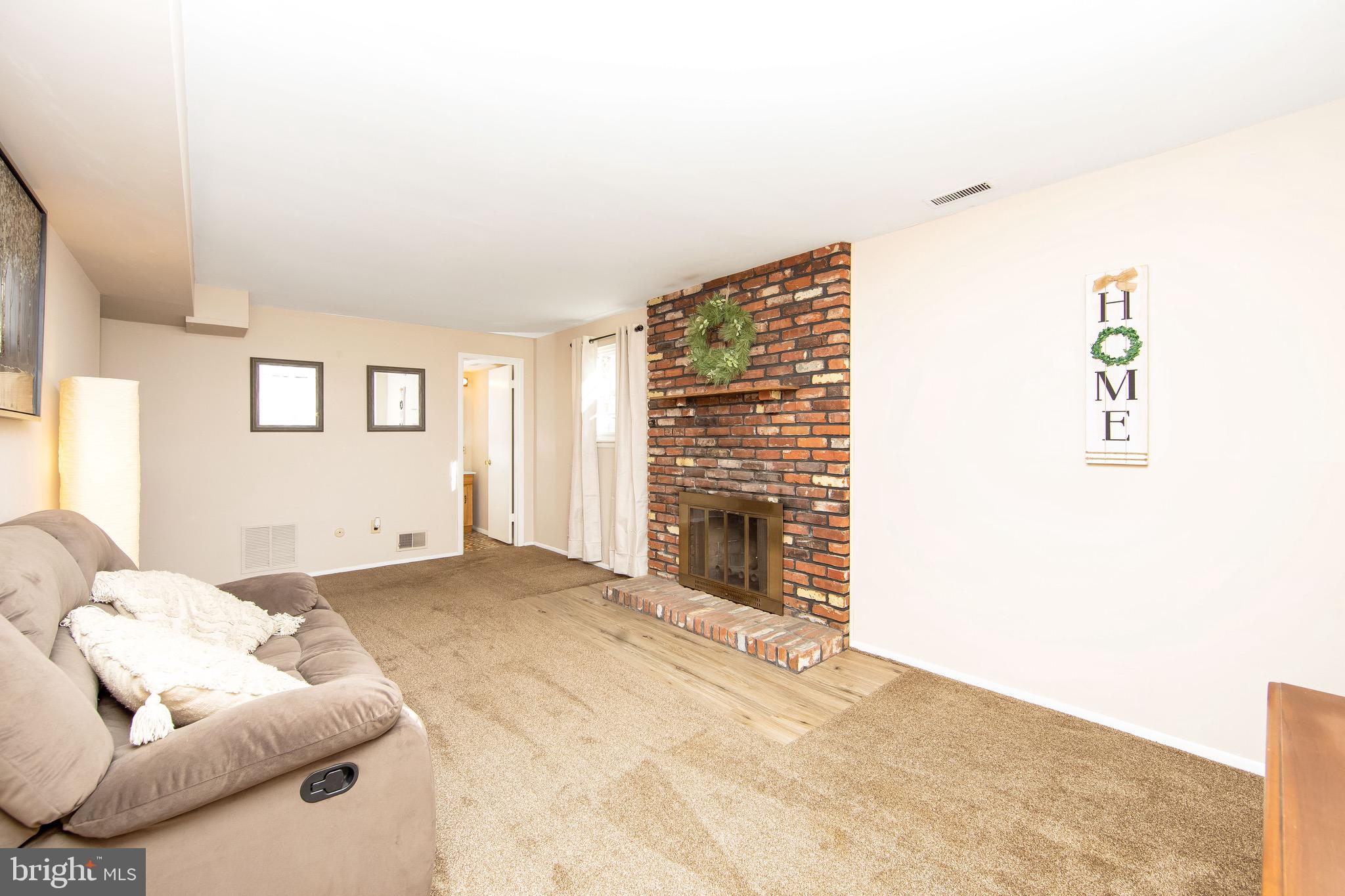 213 Aspen Road Williamstown, NJ 08094 - Photo 29 of 48 Family Room