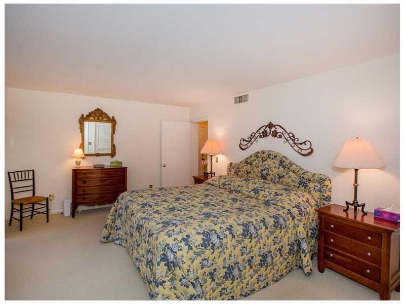 1155 Reef Road, Unit A5 Vero Beach, FL 32963 - Photo 9 of 21 Gallery Image 9