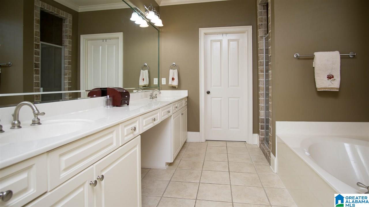 5703 Chestnut Trace Birmingham, AL 35244 - Photo 17 of 33