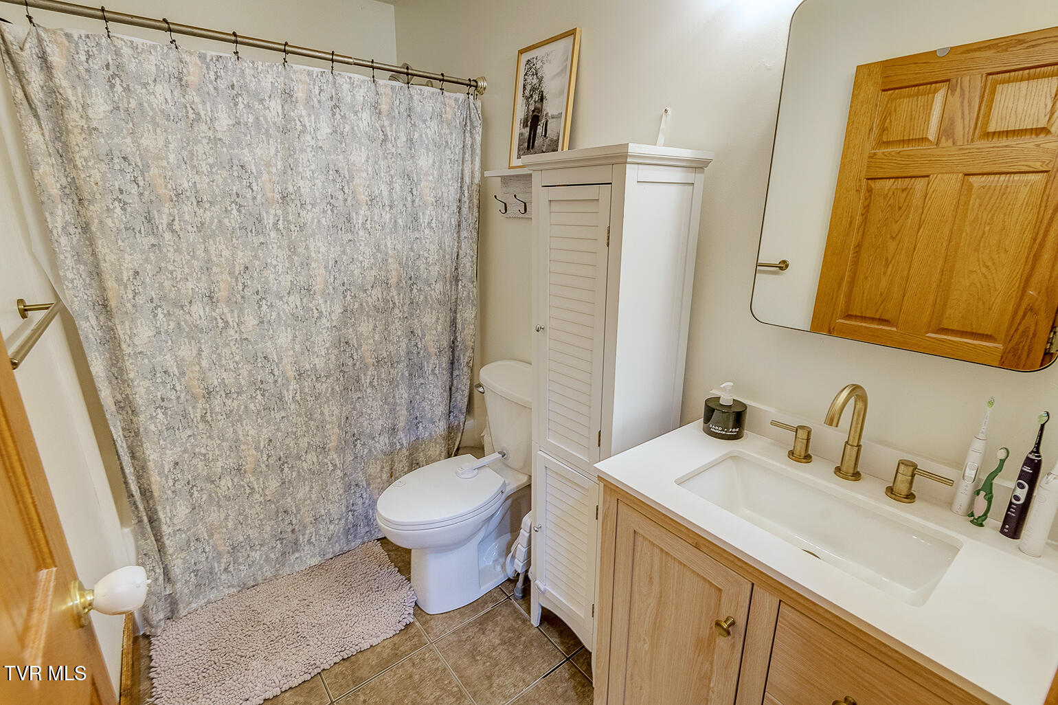 1369 Bright Hope Road Greeneville, TN 37743 - Photo 24 of 61 D_Neas-Interior-6735