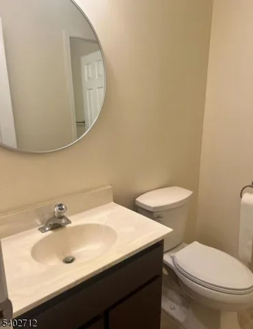 $1,800 | 8 Burlington Court, Hamburg, NJ 07419