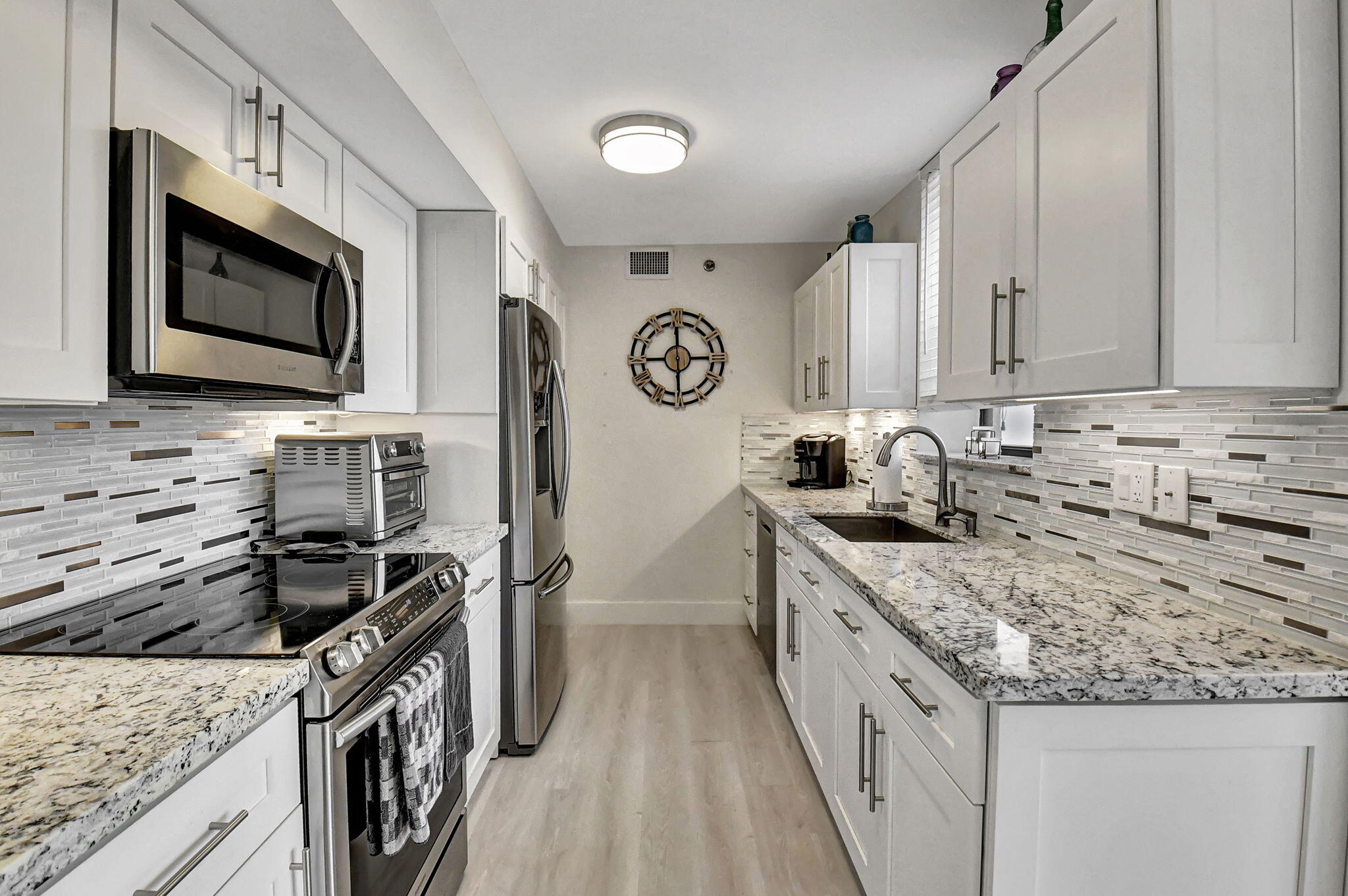 7217 Promenade Drive, Unit 502 Boca Raton, FL 33433 - Photo 9 of 46 Kitchen
