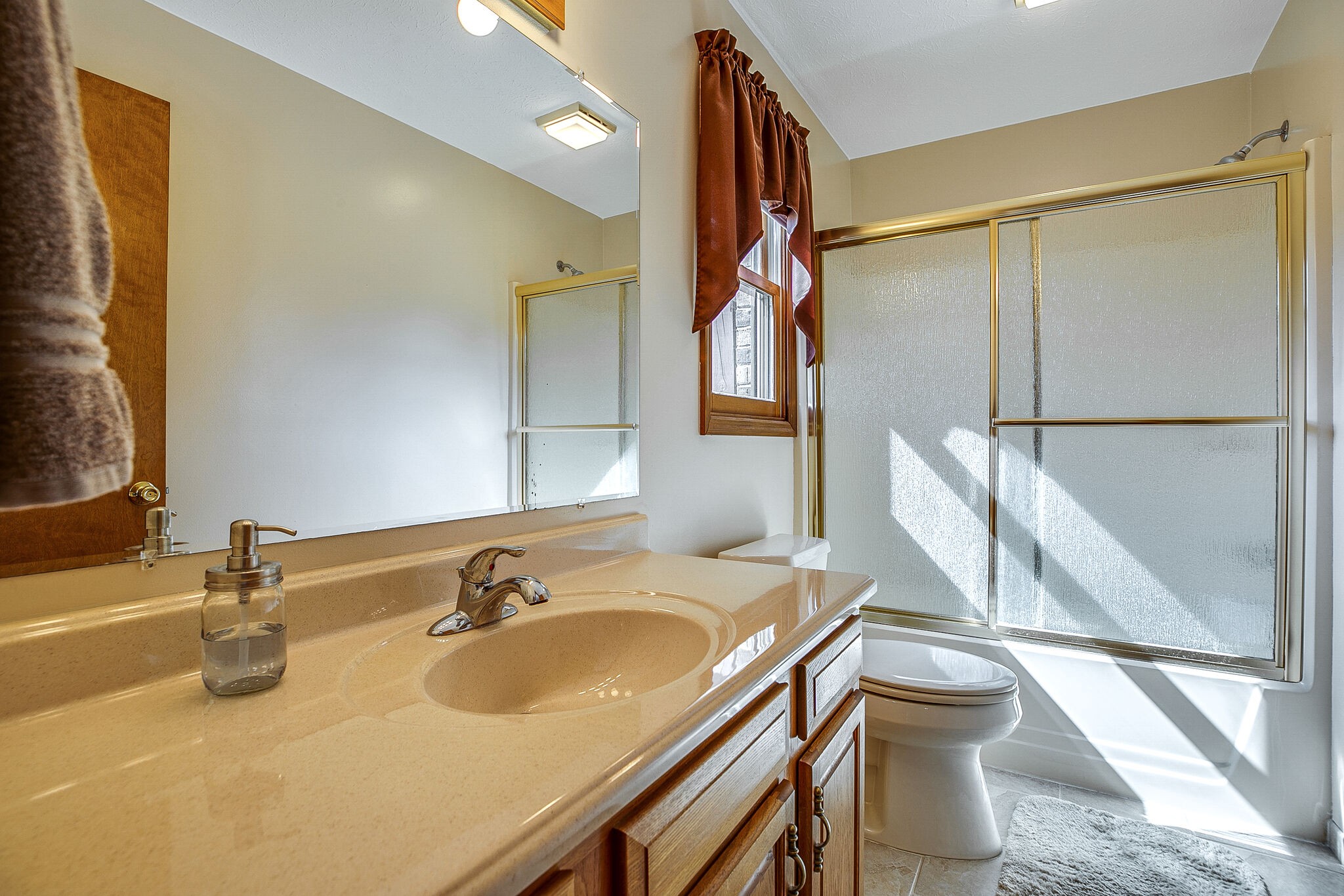 9513 Link Road Christiana, TN 37037 - Photo 20 of 34 a bathroom with a sink and a mirror