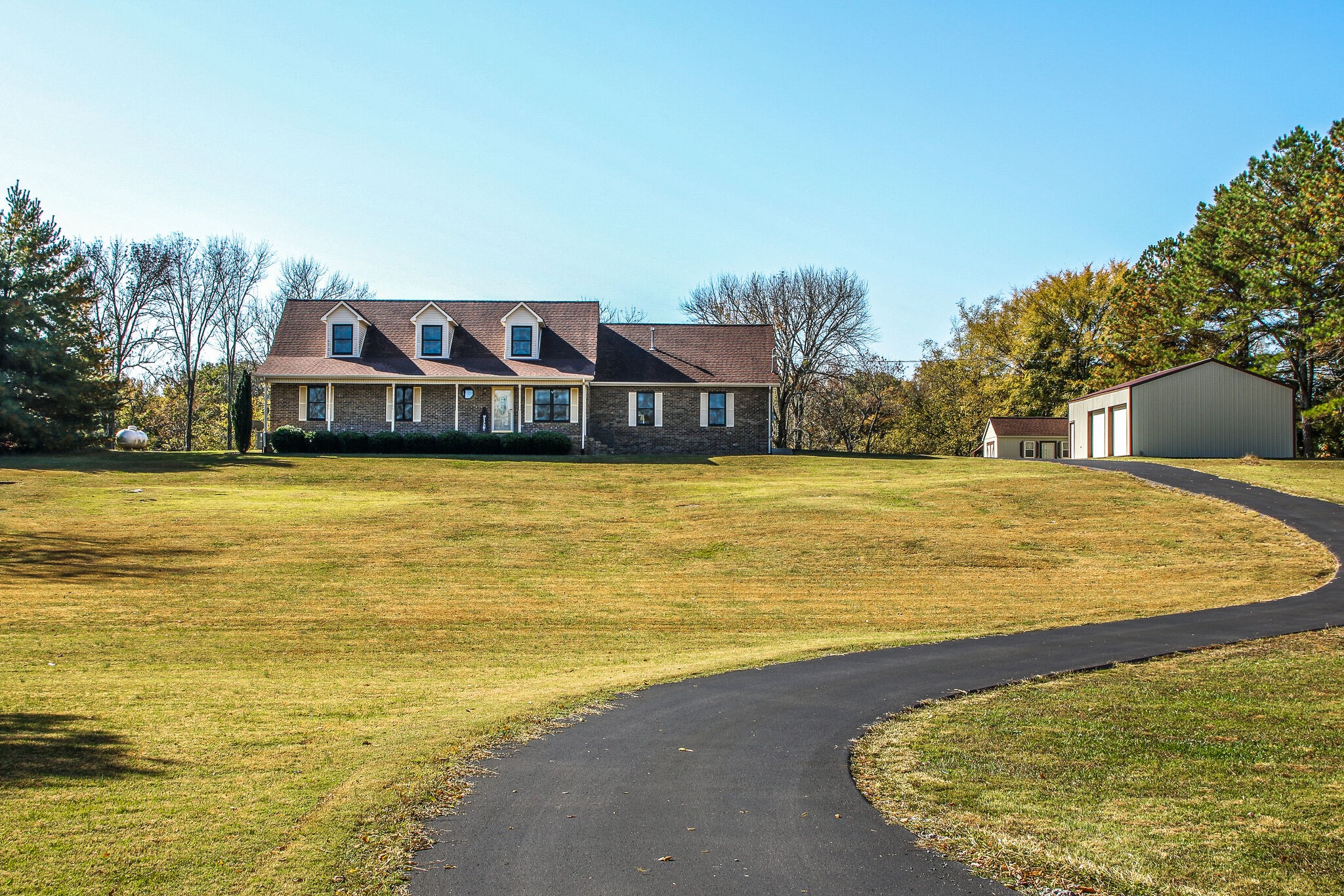 9513 Link Road Christiana, TN 37037 - Photo 2 of 34 a view of a swimming pool with an ocean view