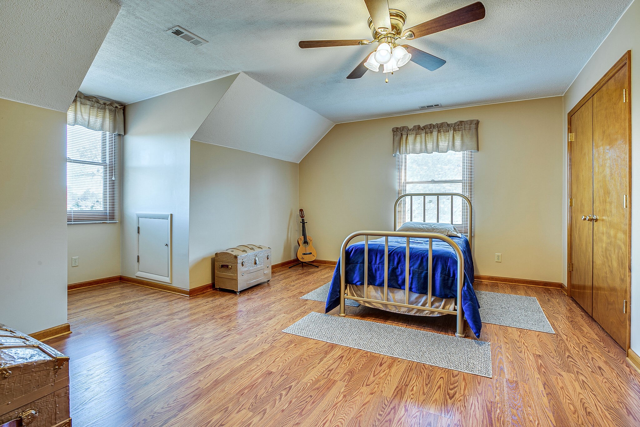 9513 Link Road Christiana, TN 37037 - Photo 22 of 34 a bedroom with furniture and a window