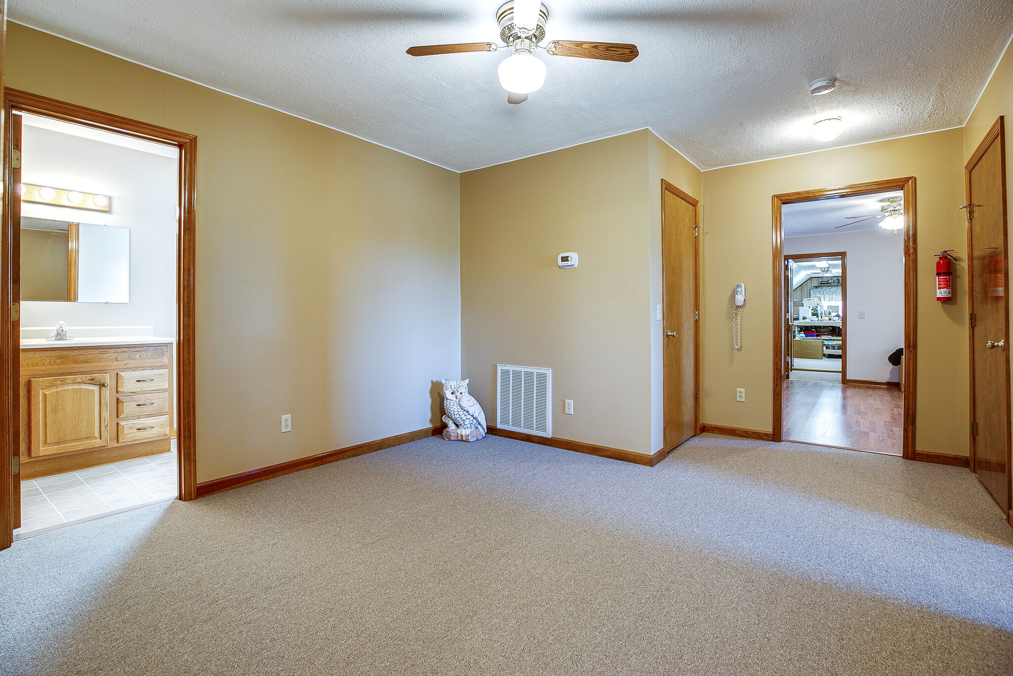 9513 Link Road Christiana, TN 37037 - Photo 24 of 34 a view of a livingroom with a chandelier