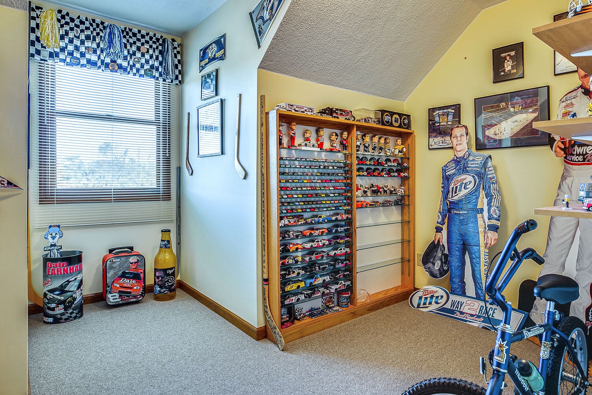 9513 Link Road Christiana, TN 37037 - Photo 27 of 34 a view of a room with gym equipment