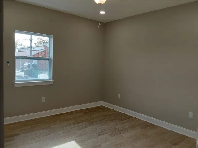 $2,000 | 411 East Prosper Street, Chalmette, LA 70043