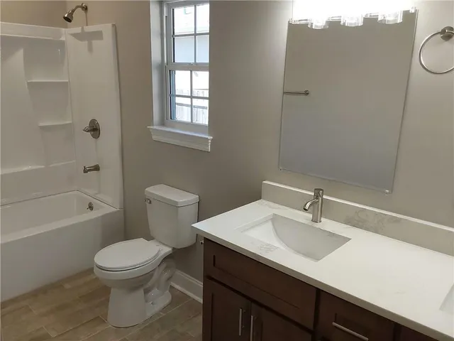 $2,000 | 411 East Prosper Street, Chalmette, LA 70043