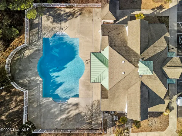 $389,000 | 100 Gateway Condos Drive, Unit 115, Surf City, NC 28445