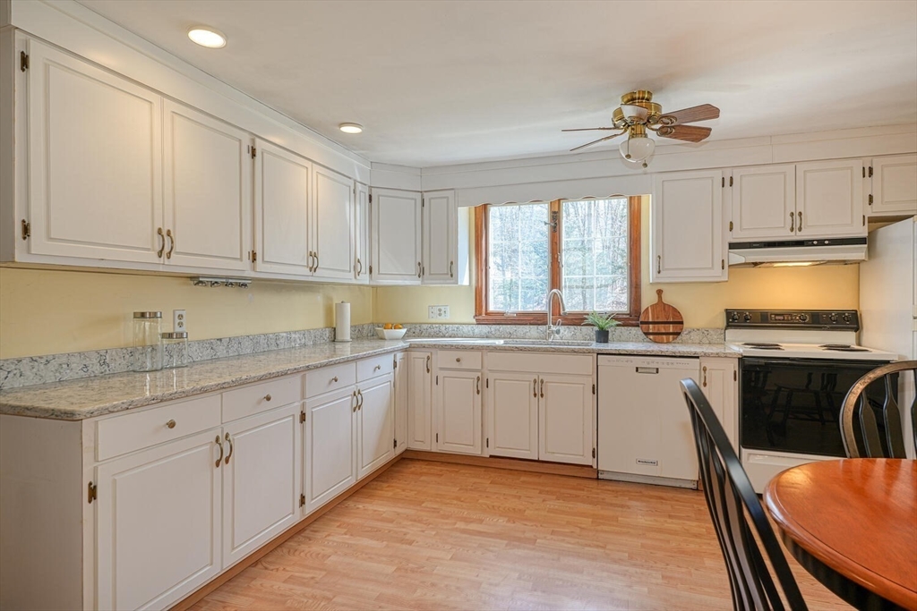 94 Johnson Road Winchester, MA 01890 - Photo 13 of 36