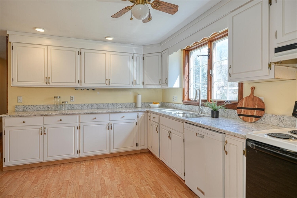 94 Johnson Road Winchester, MA 01890 - Photo 15 of 36