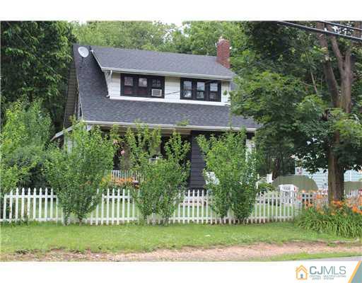43 Meadow Road Edison, NJ 08817 - Photo 2 of 3