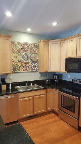 135 Main Street, Unit 233 Dillon, CO 80435 - Photo 5 of 27