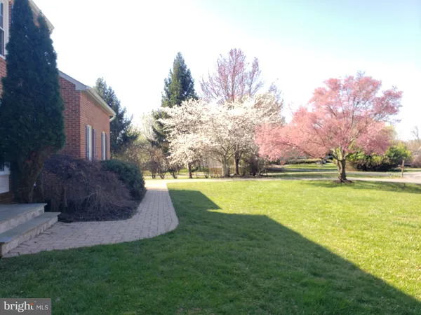 $963,000 | 20305 Mallet Hill Court, Germantown, MD 20876