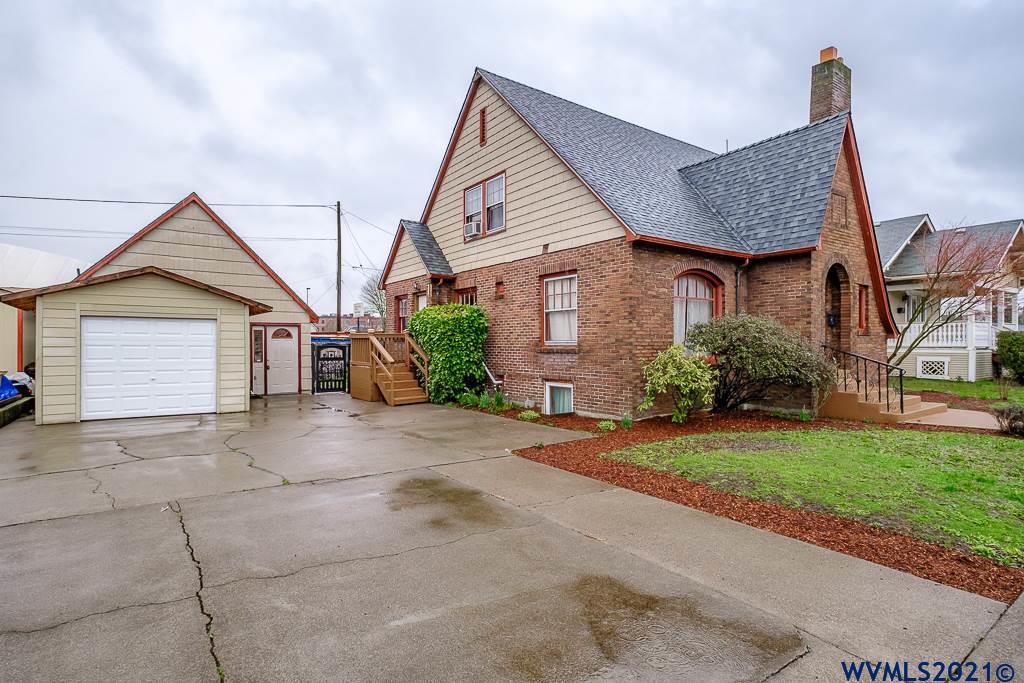 317 Southeast 3rd Avenue Albany, OR 97321 - Photo 3 of 39
