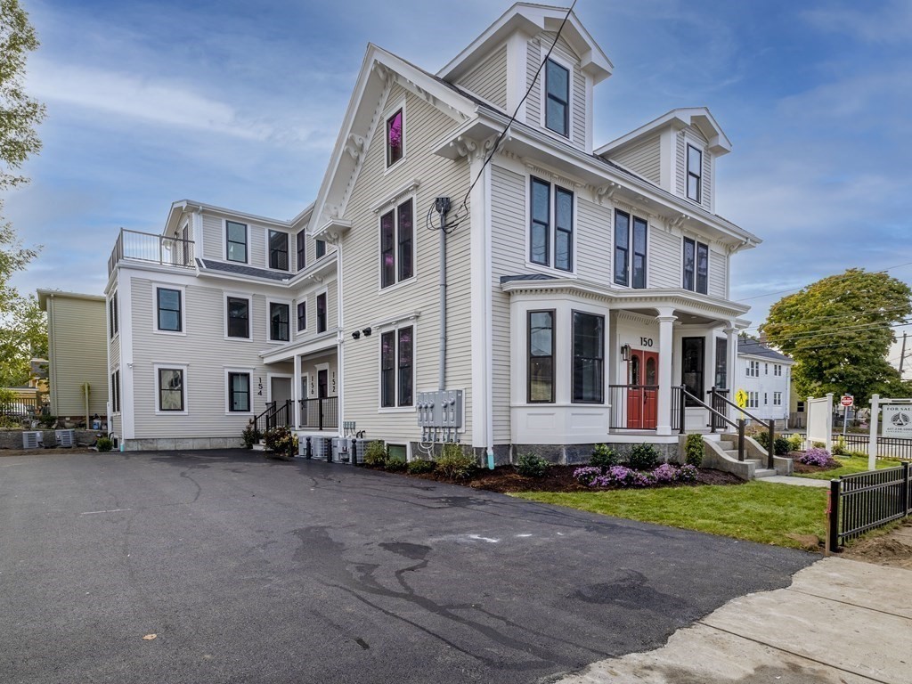 154 Summer Street, Unit 154 Medford, MA 02155 - Photo 15 of 20