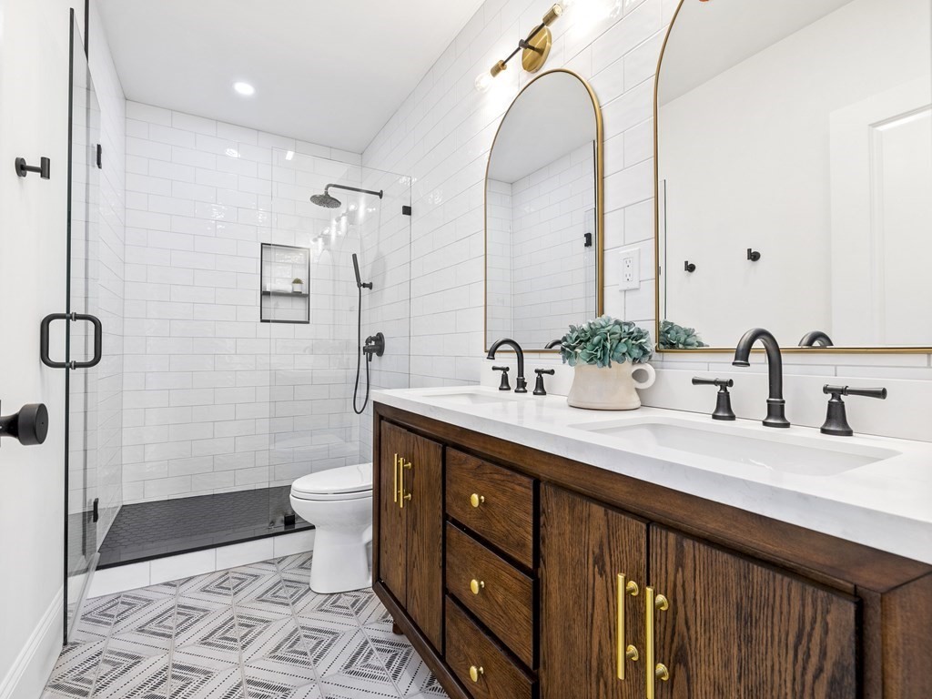 154 Summer Street, Unit 154 Medford, MA 02155 - Photo 7 of 20