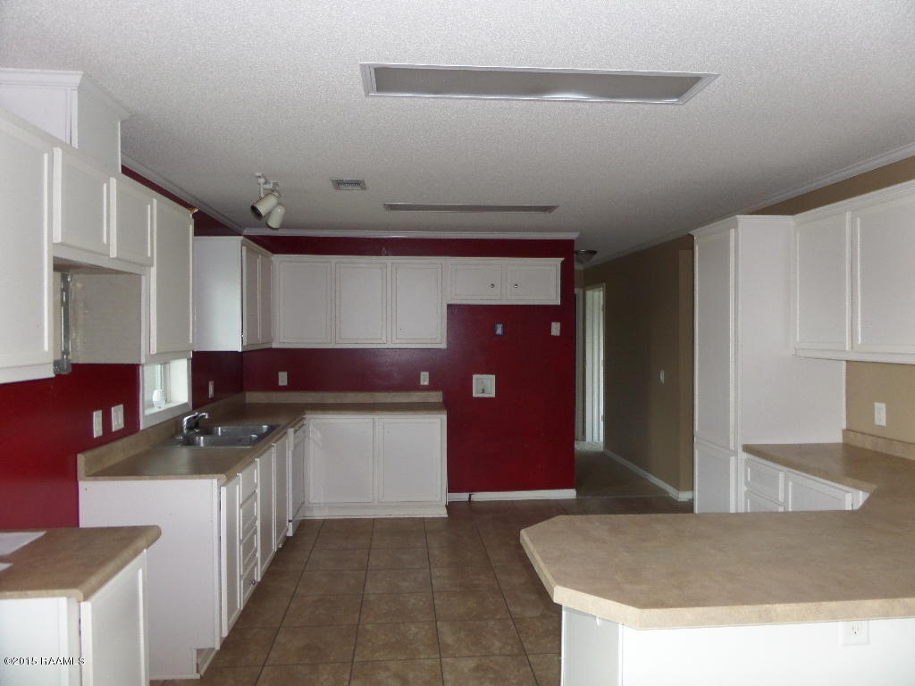2677 Hains Road Rayne, LA 70578 - Photo 3 of 11 Kitchen