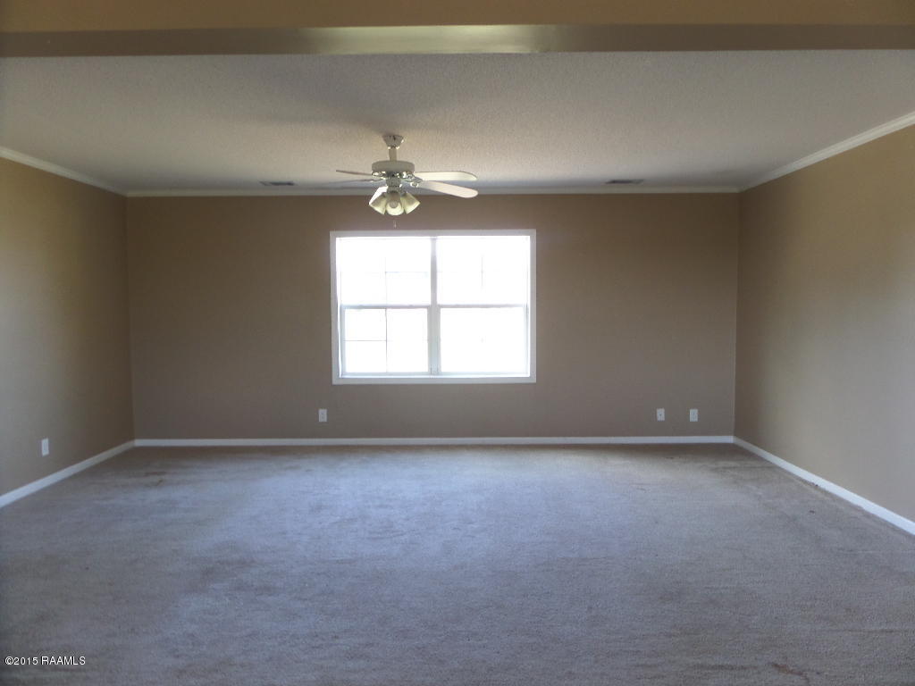 2677 Hains Road Rayne, LA 70578 - Photo 4 of 11 Living Room